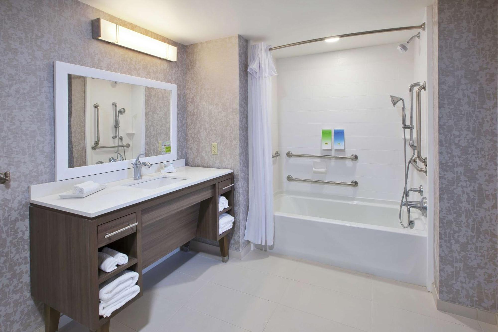 Home2 Suites By Hilton Holland Exterior photo